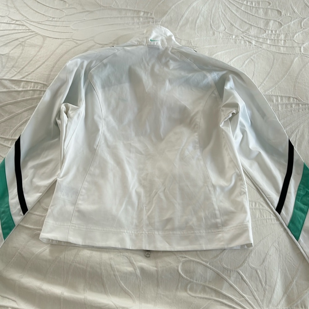 Nike Jacket - Picture 5 of 10